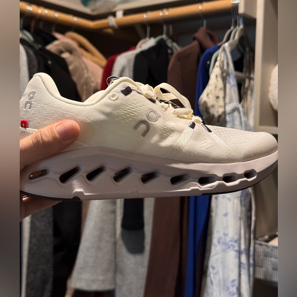 On Cloud Running shoes